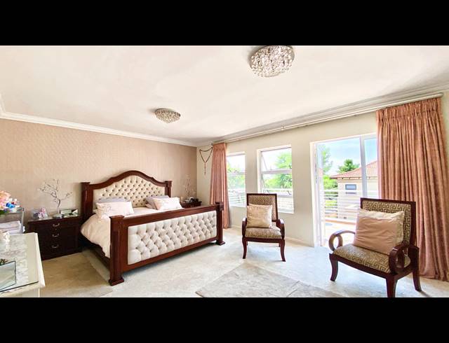 4 BEDROOM HOUSE FOR SALE IN GREENSTONE HILL